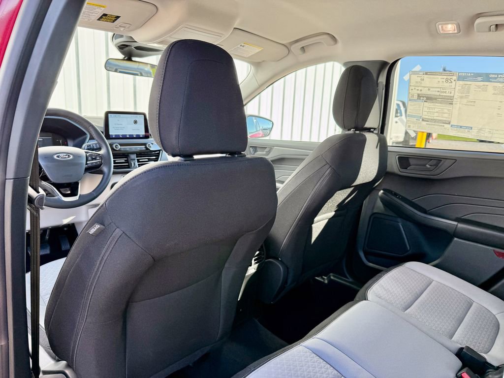 Certified 2025 Ford Escape Active w/ Cold Weather Package image 12