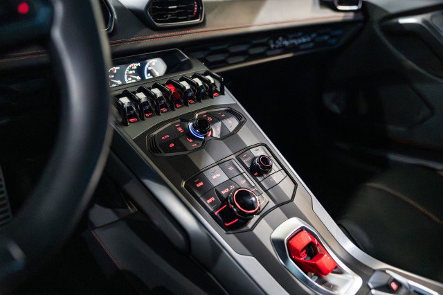 Used 2017 Lamborghini Huracan LP 580-2 image 23