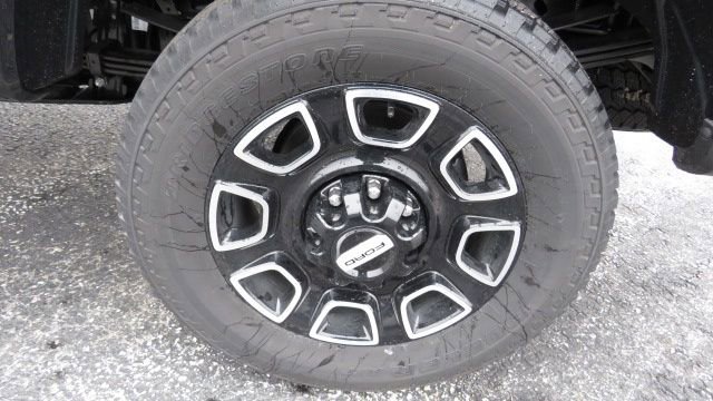 New 2026 Ford F250 Platinum image 32