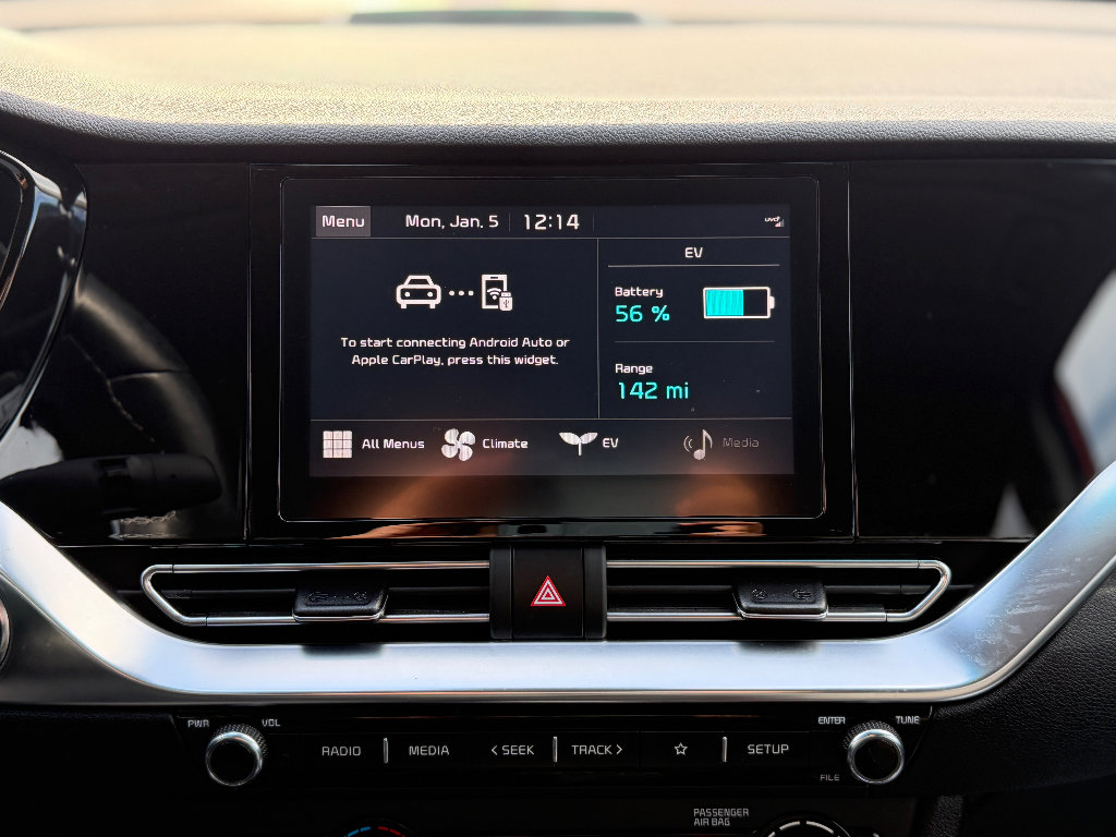 Used 2021 Kia Niro EX w/ Cold Weather Package image 12