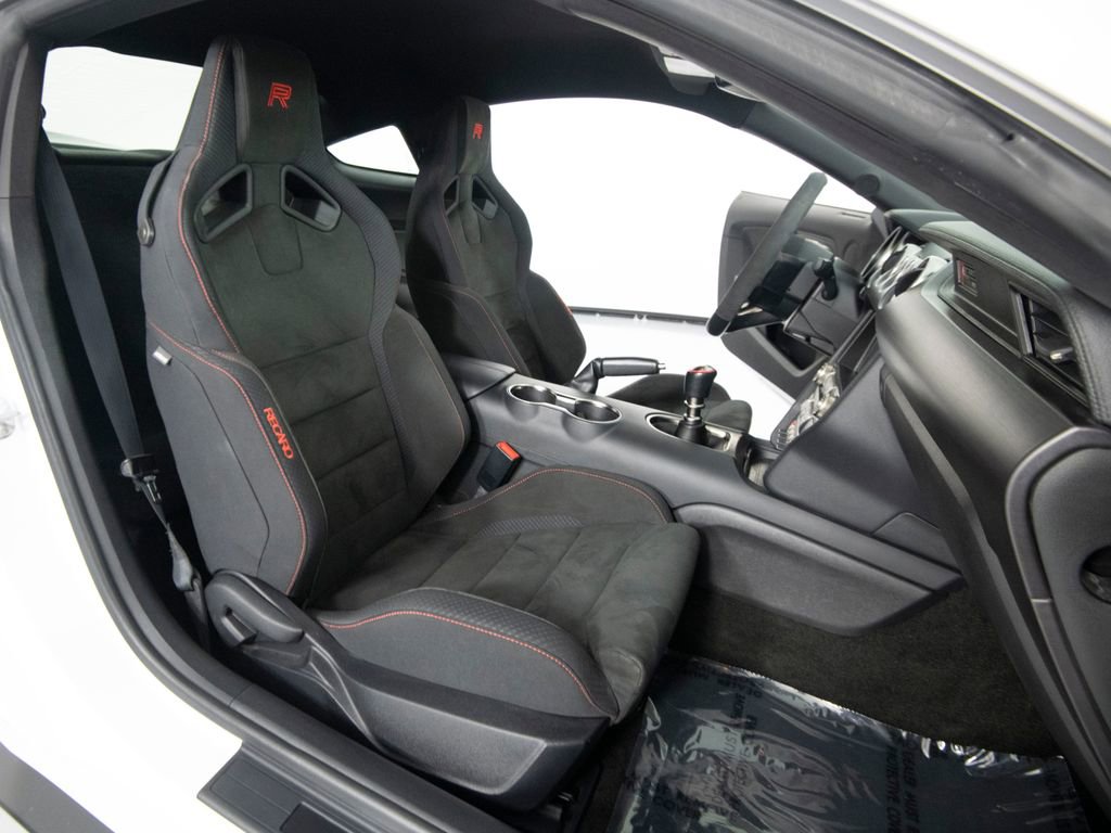 Used 2017 Ford Mustang Shelby GT350R w/ GT350R Equipment Group 920A image 35