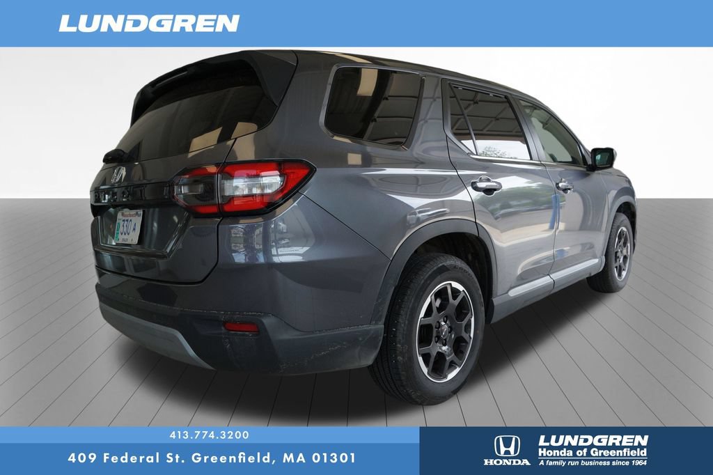 Used 2025 Honda Pilot EX-L image 9