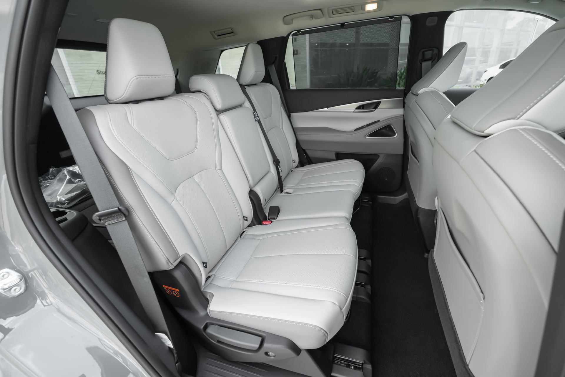 New 2026 INFINITI QX60 Luxe w/ Cargo Package image 28