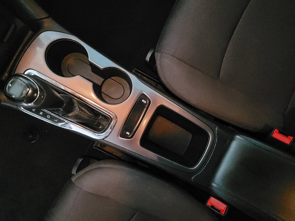 Used 2019 Chevrolet Cruze LT w/ RS Package FWD image 26
