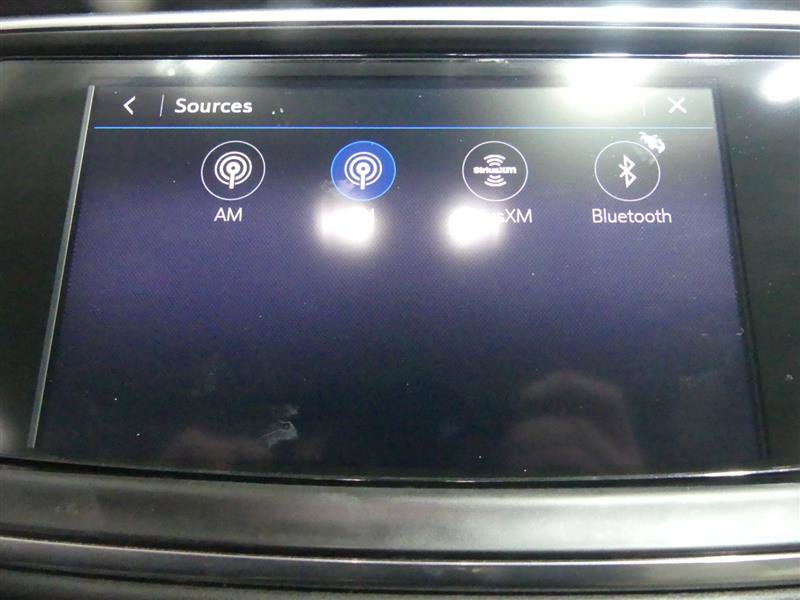 Used 2020 Buick Enclave Essence image 42