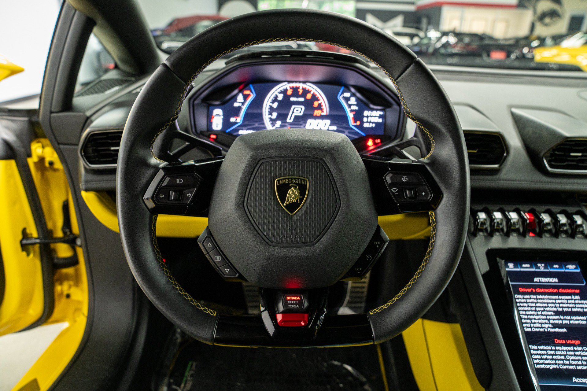 Used 2021 Lamborghini Huracan EVO RWD image 14