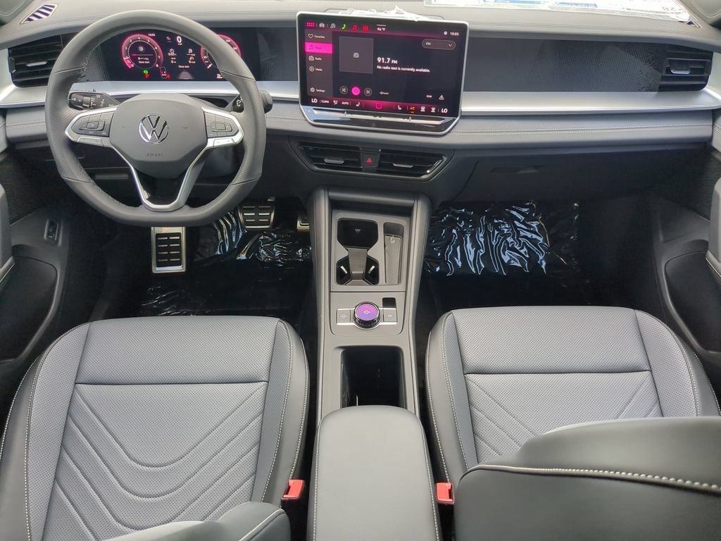 New 2026 Volkswagen Tiguan SE R-Line FWD image 12