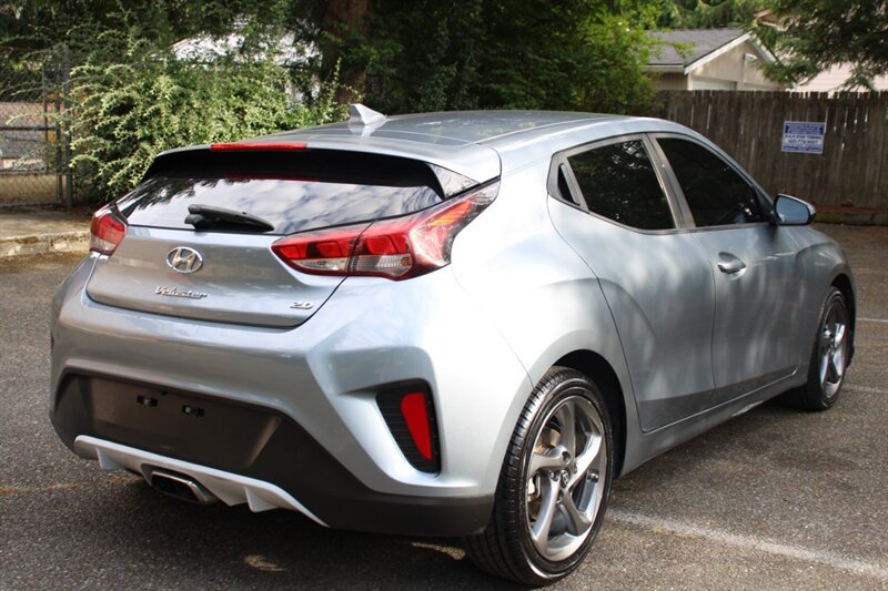 Used 2019 Hyundai Veloster 2.0 FWD image 3