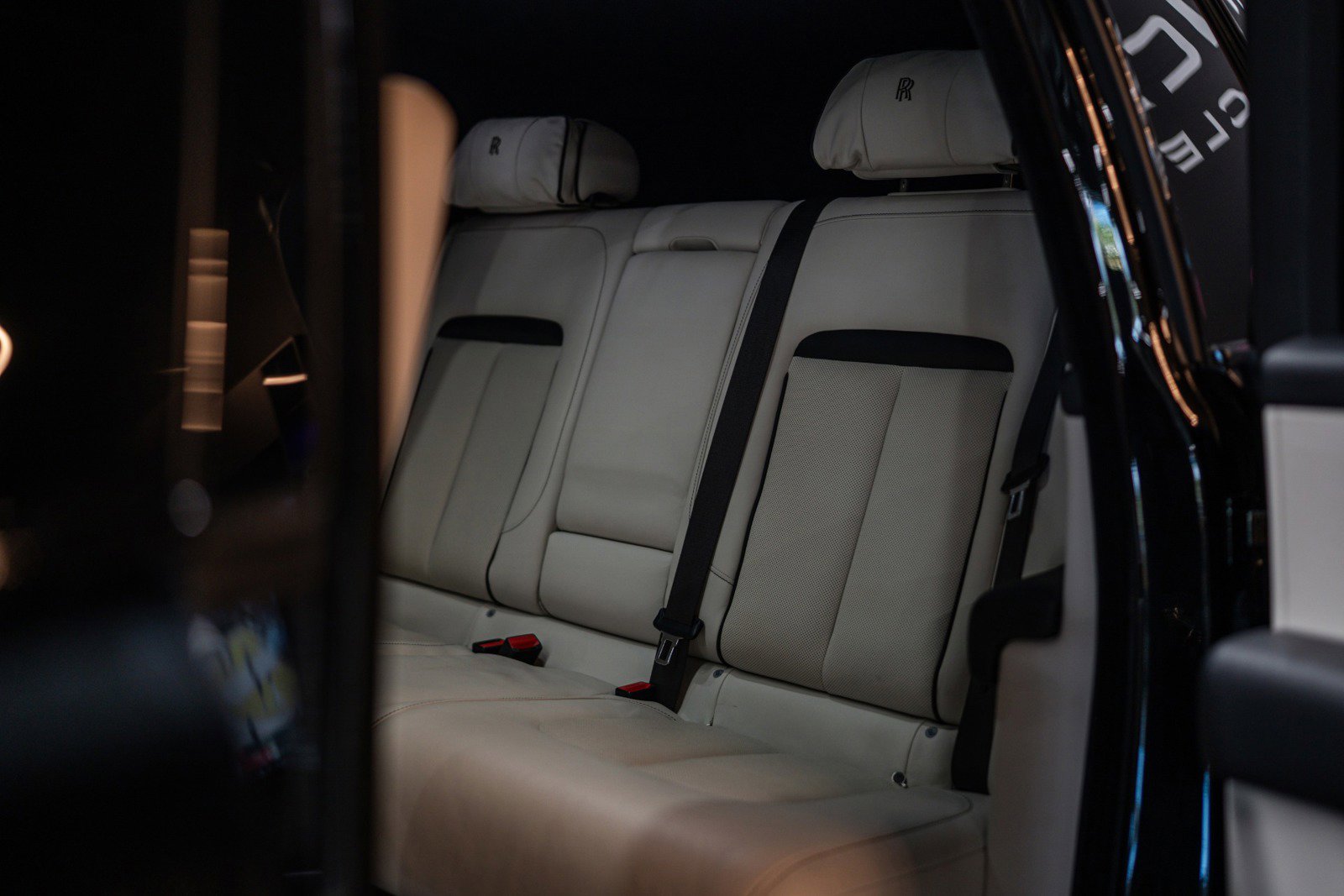 Used 2020 Rolls-Royce Cullinan image 16