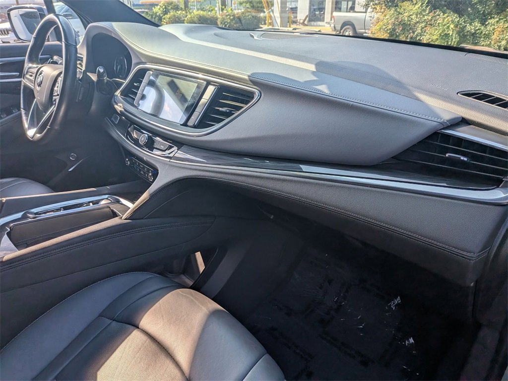 Used 2024 Buick Enclave Premium image 34