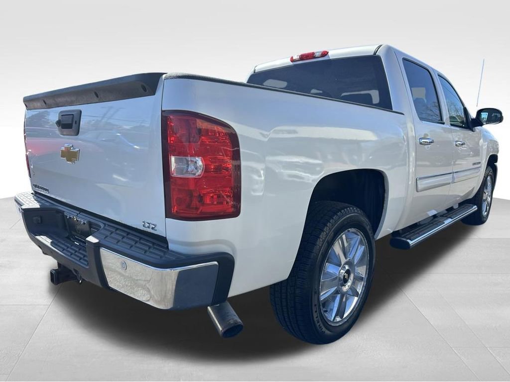 Used 2013 Chevrolet Silverado 1500 LTZ w/ LTZ White Diamond Edition image 5