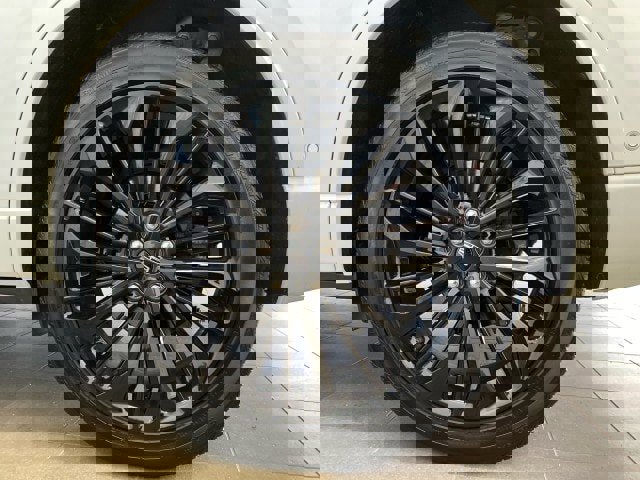 Used 2023 Lincoln Corsair AWD w/ Equipment Group 102A image 24