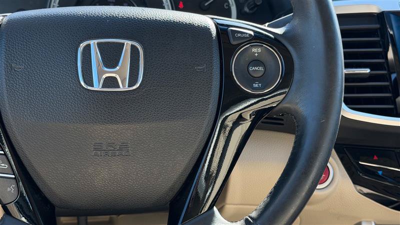 Used 2017 Honda Accord EX-L image 31