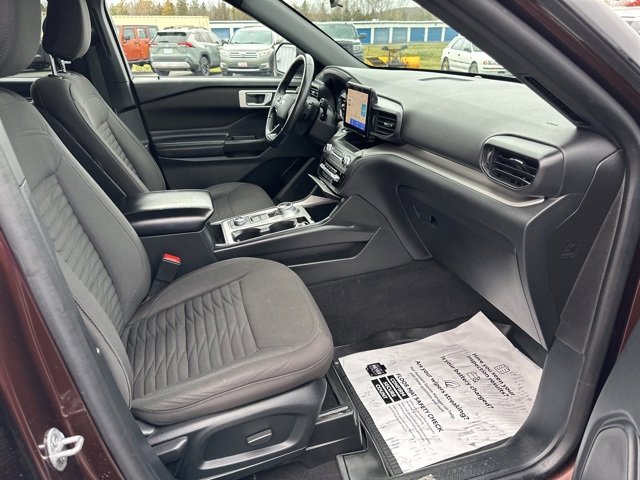 Used 2020 Ford Explorer XLT w/ Comfort Package image 9