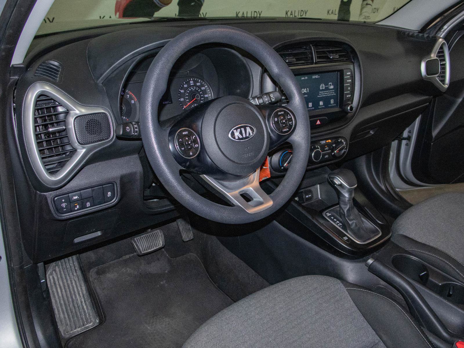Used 2020 Kia Soul S FWD image 5