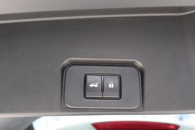 Used 2024 Nissan Rogue SV FWD image 24