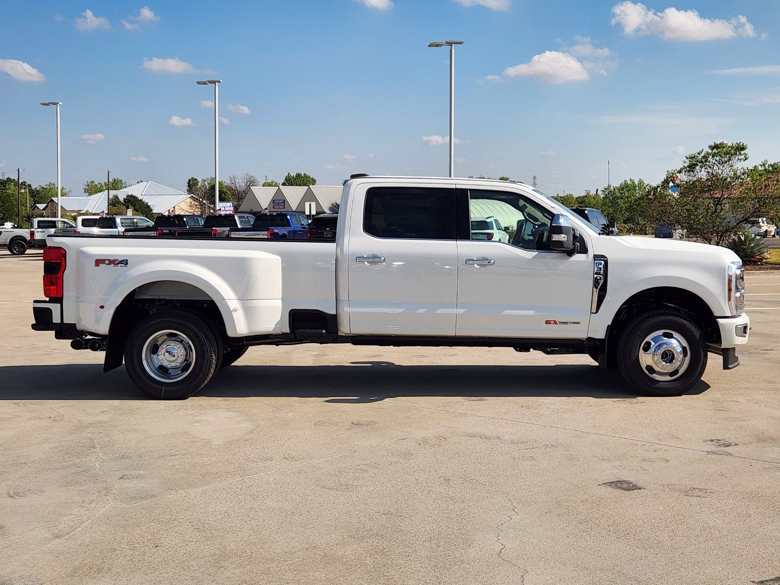 New 2027 Ford F350 Platinum w/ Platinum Plus Package AWD/4WD image 7