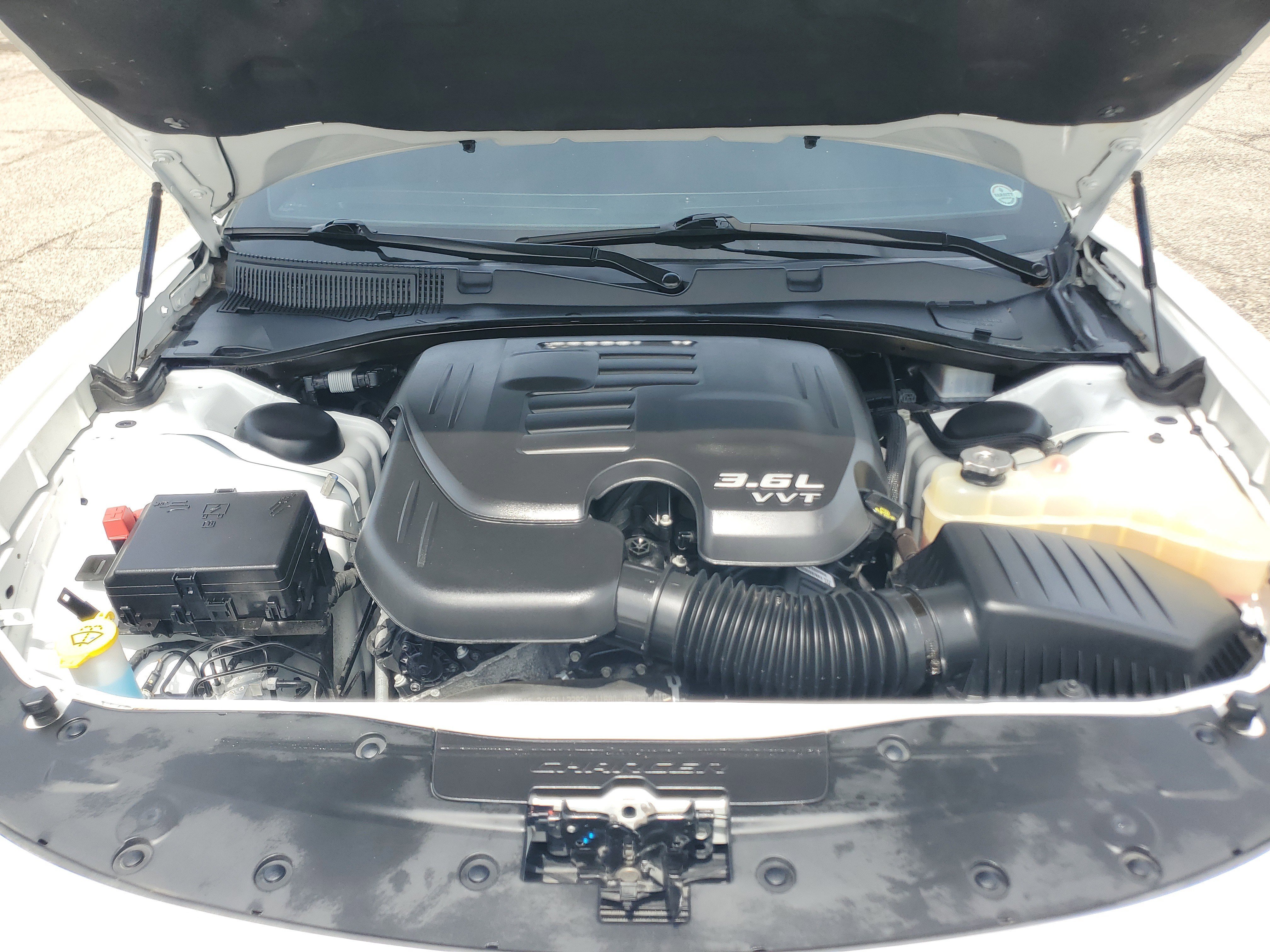 Used 2022 Dodge Charger GT w/ Plus Group RWD image 8