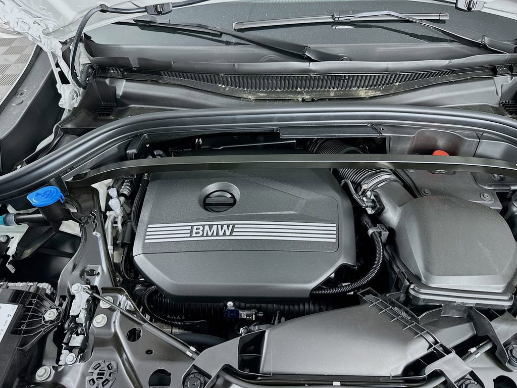 Used 2025 BMW X2 xDrive28i w/ Technology Package image 38