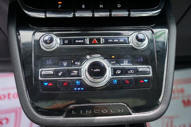 Used 2020 Lincoln Corsair Reserve w/ Equipment Group 201A AWD/4WD image 17