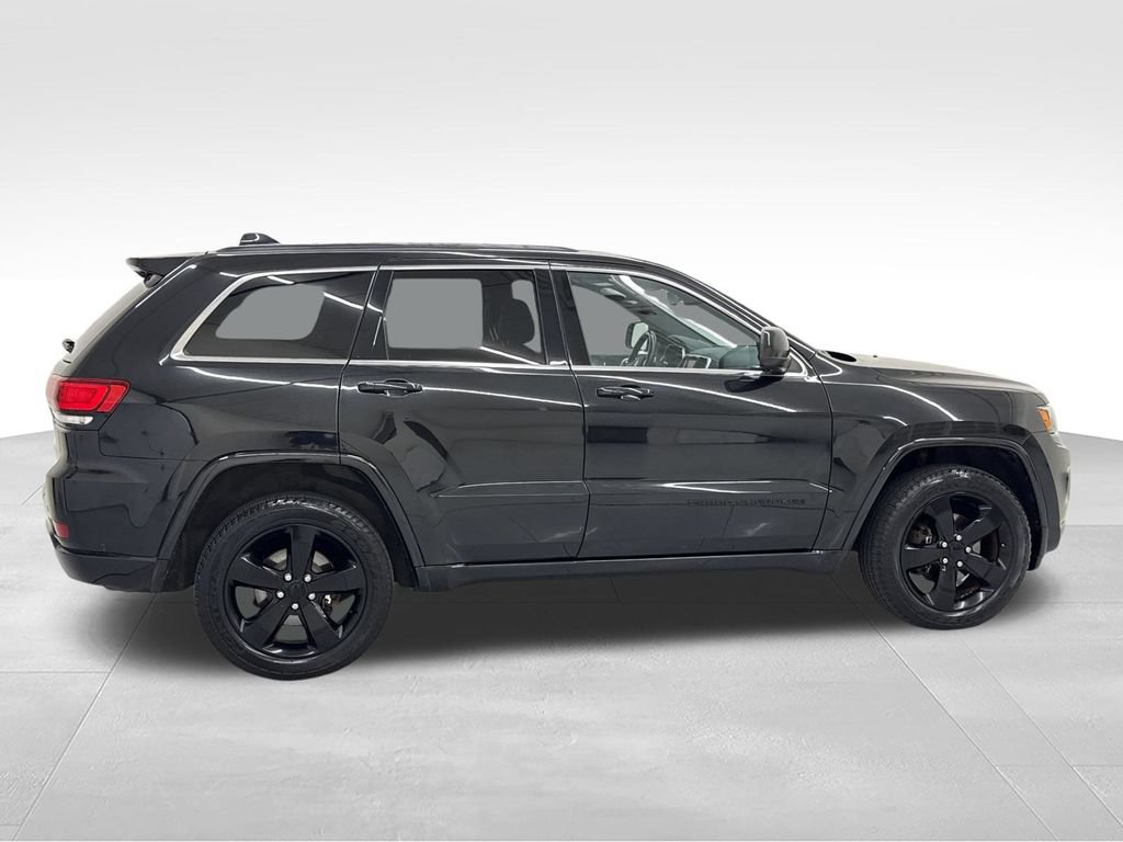 Used 2015 Jeep Grand Cherokee Altitude AWD/4WD image 9