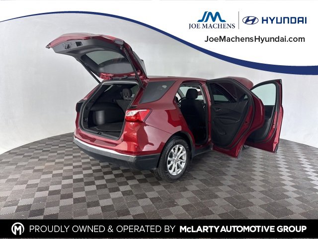 Used 2018 Chevrolet Equinox LT image 16