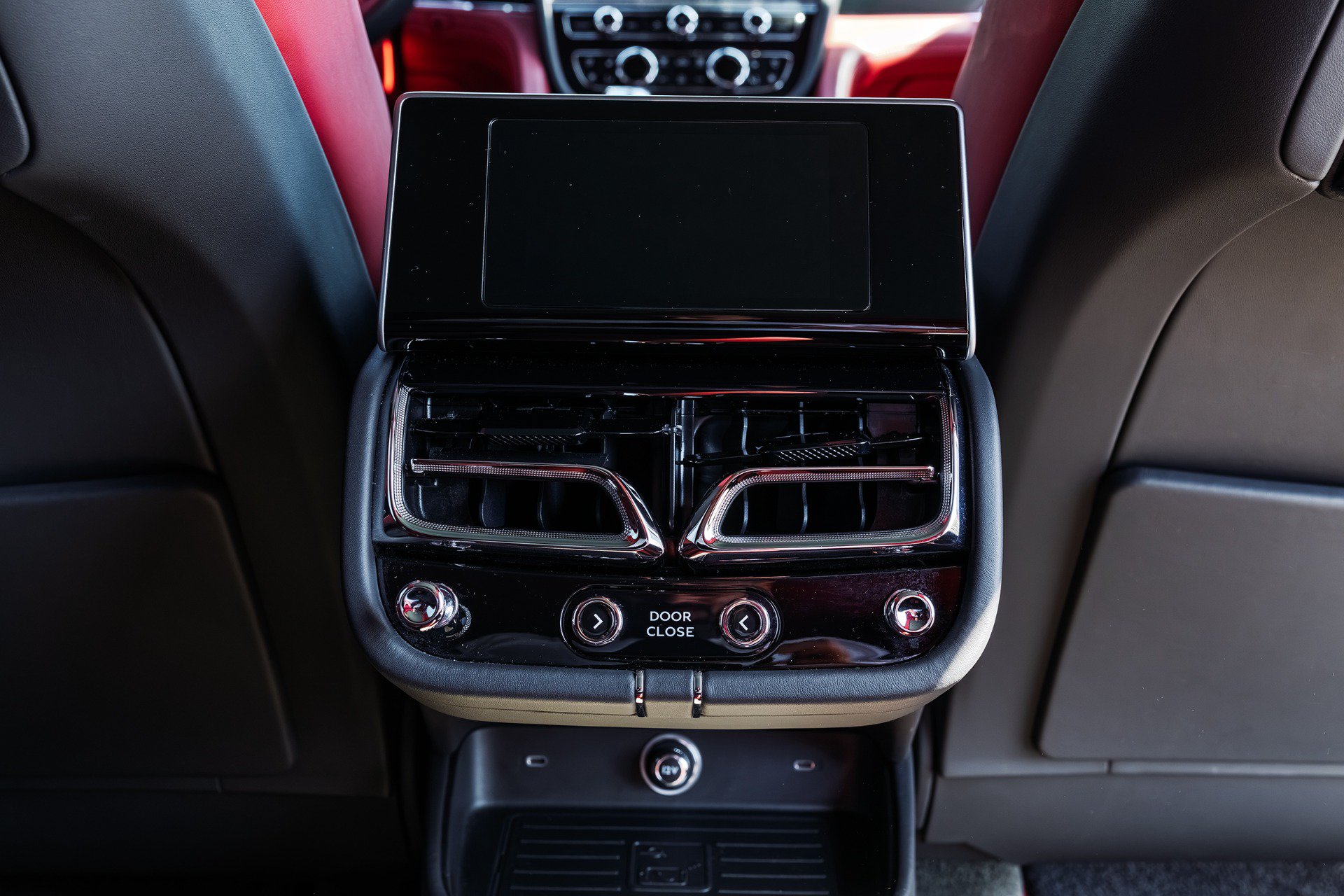 Used 2023 Bentley Bentayga Extended Wheelbase AWD/4WD image 41