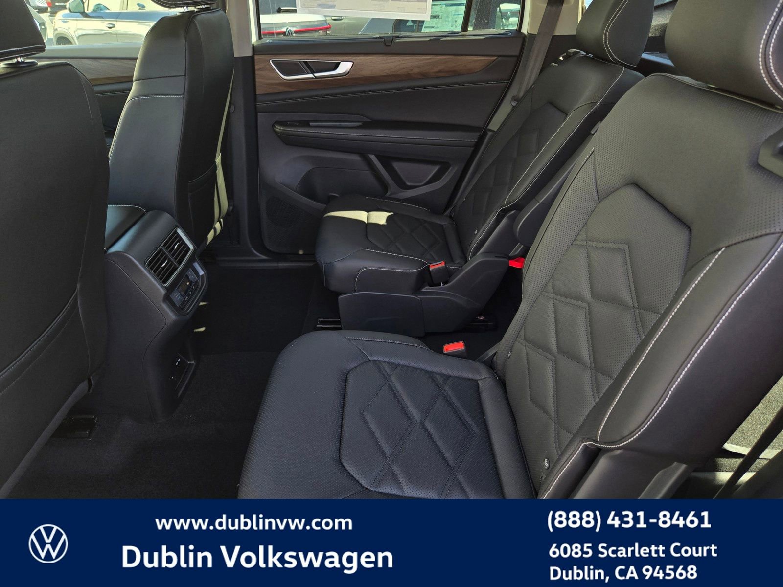 New 2026 Volkswagen Atlas SE FWD image 10