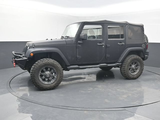 Used 2012 Jeep Wrangler Unlimited Sahara AWD/4WD image 2
