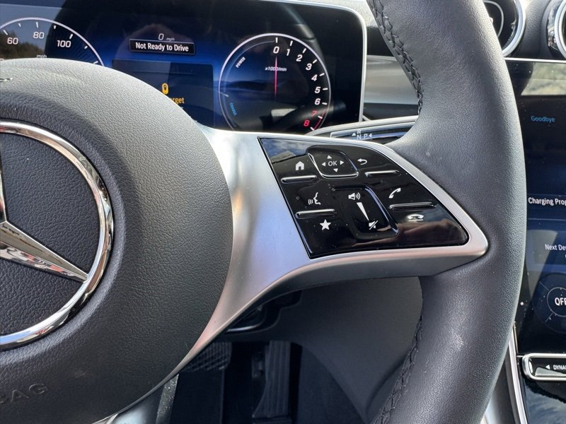 Used 2025 Mercedes-Benz GLC 350e 4MATIC image 27