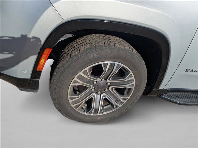 Used 2024 Jeep Wagoneer Series II w/ Flexible Seating Group AWD/4WD image 10