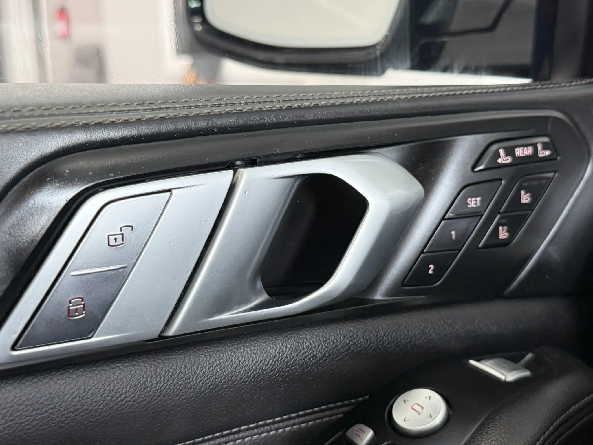 Used 2019 BMW X7 xDrive50i w/ Dynamic Handling Package image 21