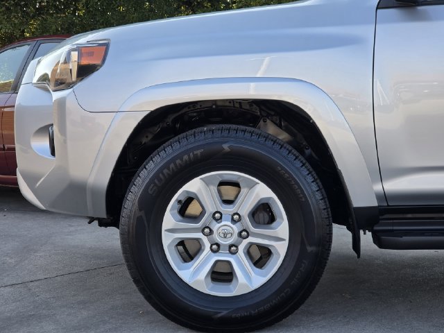 Certified 2024 Toyota 4Runner SR5 AWD/4WD image 7