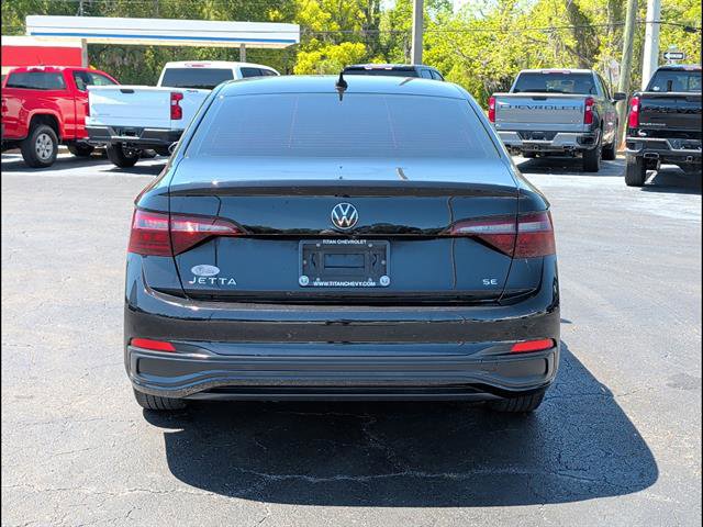 Used 2022 Volkswagen Jetta SE FWD image 7