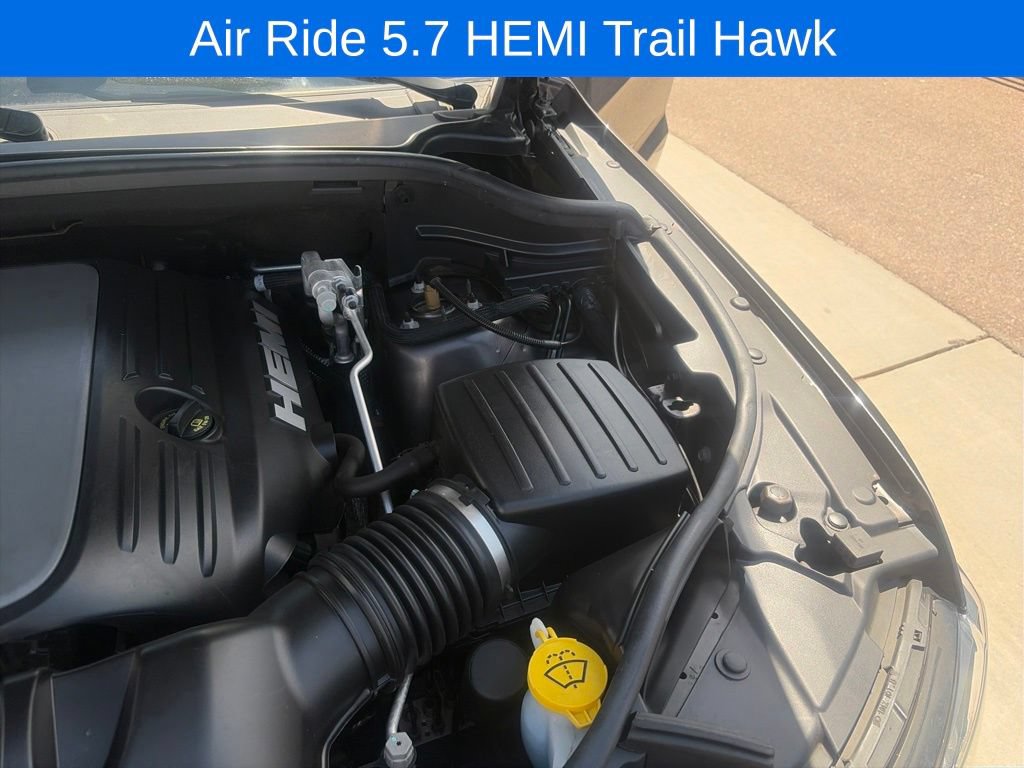 Used 2021 Jeep Grand Cherokee Trailhawk w/ Premium Lighting Group AWD/4WD image 56