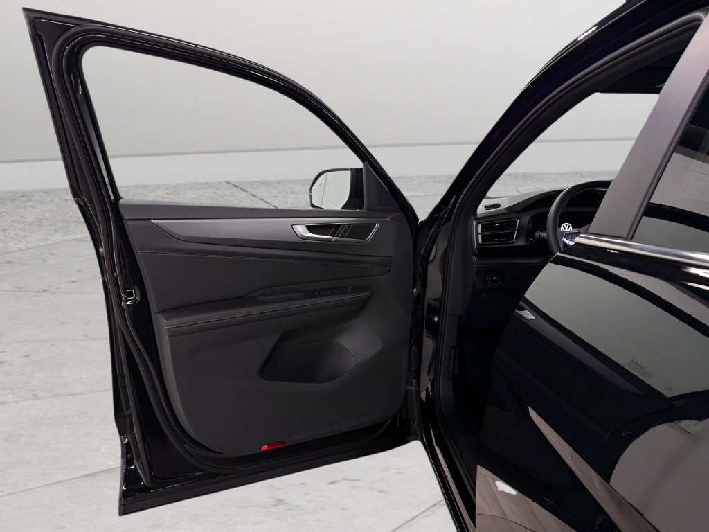 New 2026 Volkswagen Atlas Cross Sport SE image 19