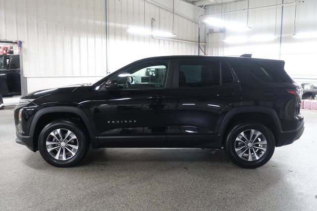 Used 2025 Chevrolet Equinox LT FWD image 4