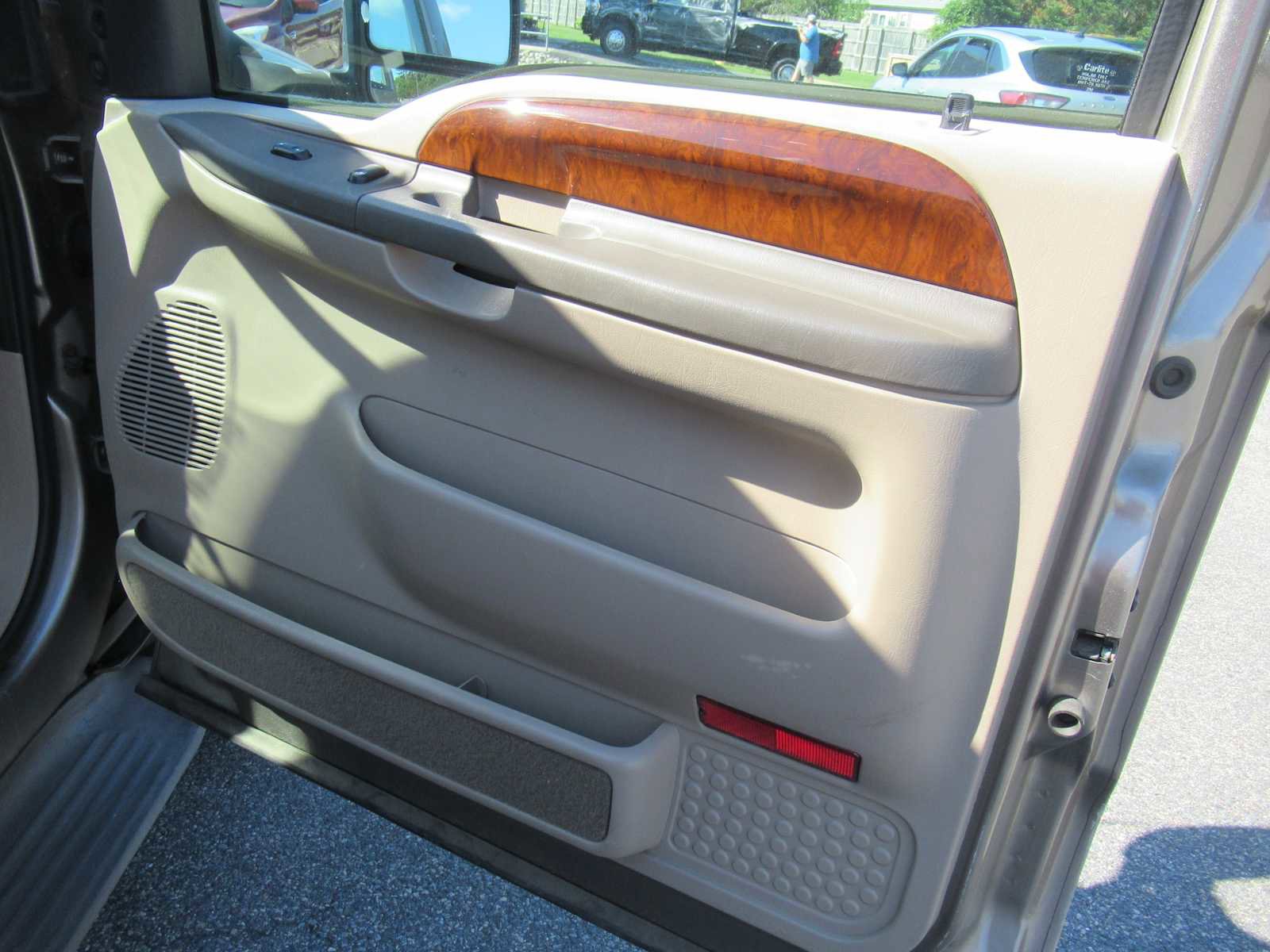 Used 2003 Ford F350 Lariat AWD/4WD image 16