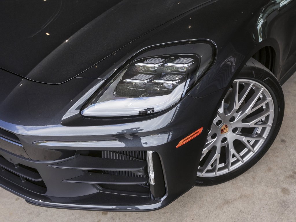 New 2026 Porsche Panamera RWD image 12