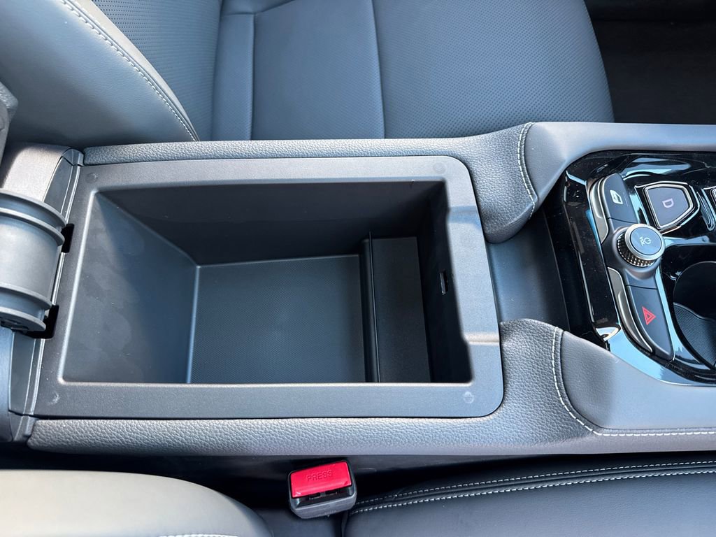 New 2025 VinFast VF 8 Plus AWD/4WD image 16