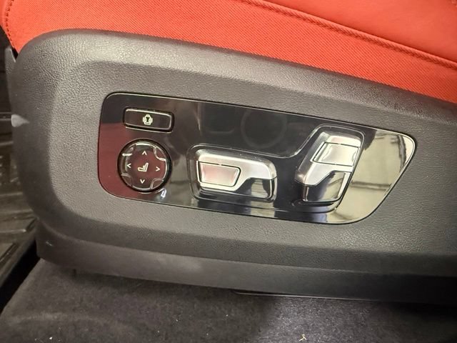 Used 2025 BMW XM AWD/4WD image 36