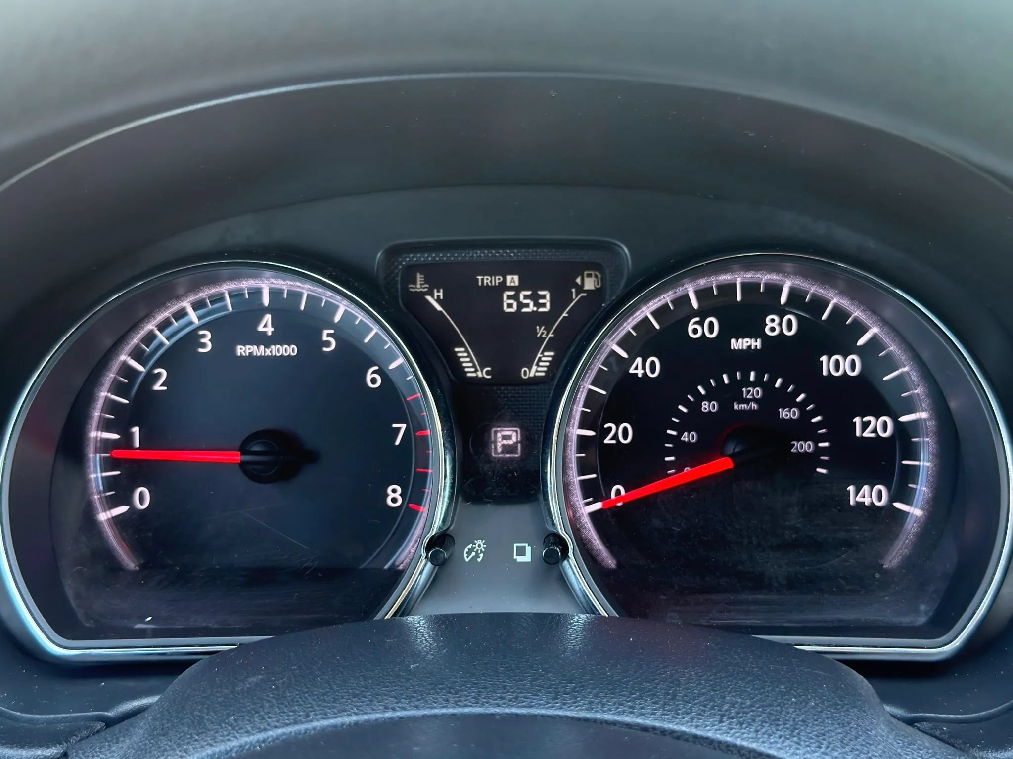 Used 2016 Nissan Versa SV FWD image 14