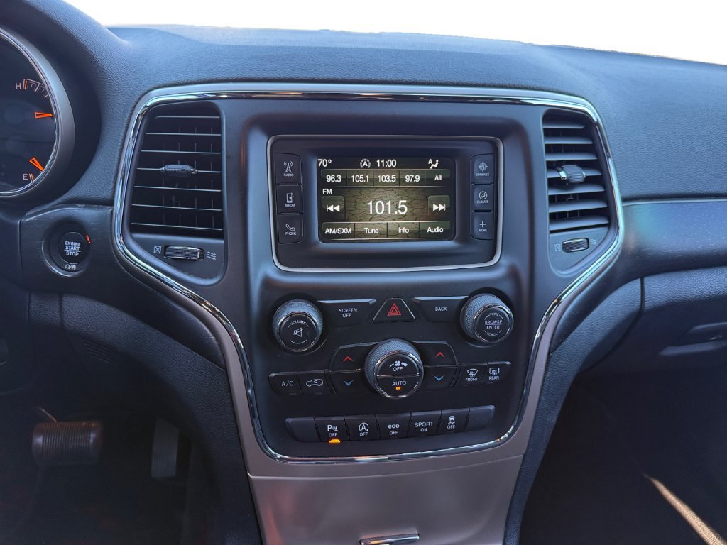 Used 2017 Jeep Grand Cherokee Laredo w/ Quick Order Package 23E AWD/4WD image 11