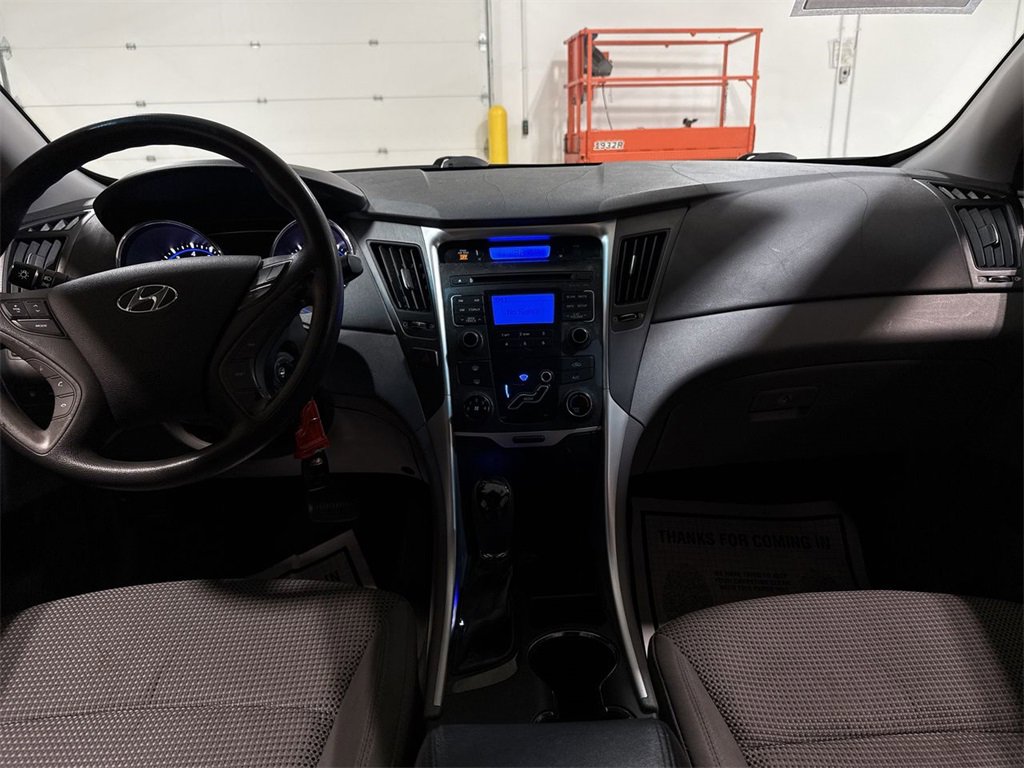 Used 2011 Hyundai Sonata GLS image 10