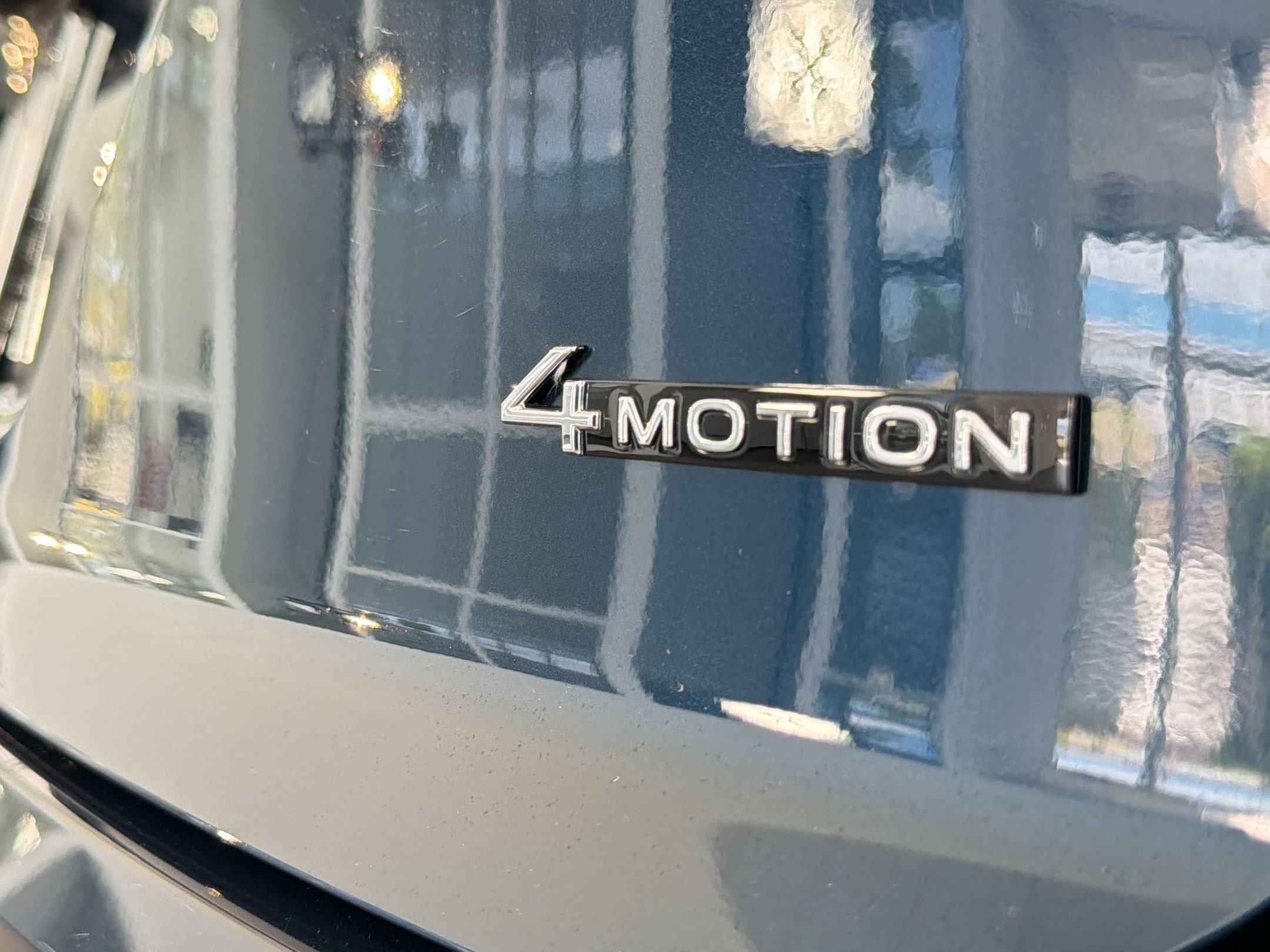 Used 2023 Volkswagen Atlas Cross Sport SEL Premium R-Line image 38