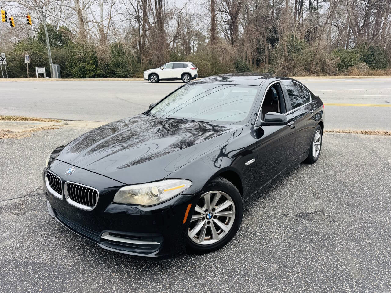 Used 2014 BMW 528i xDrive Sedan AWD/4WD image 1