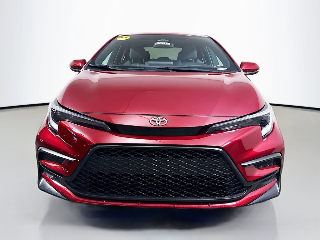 Used 2025 Toyota Corolla SE image 2