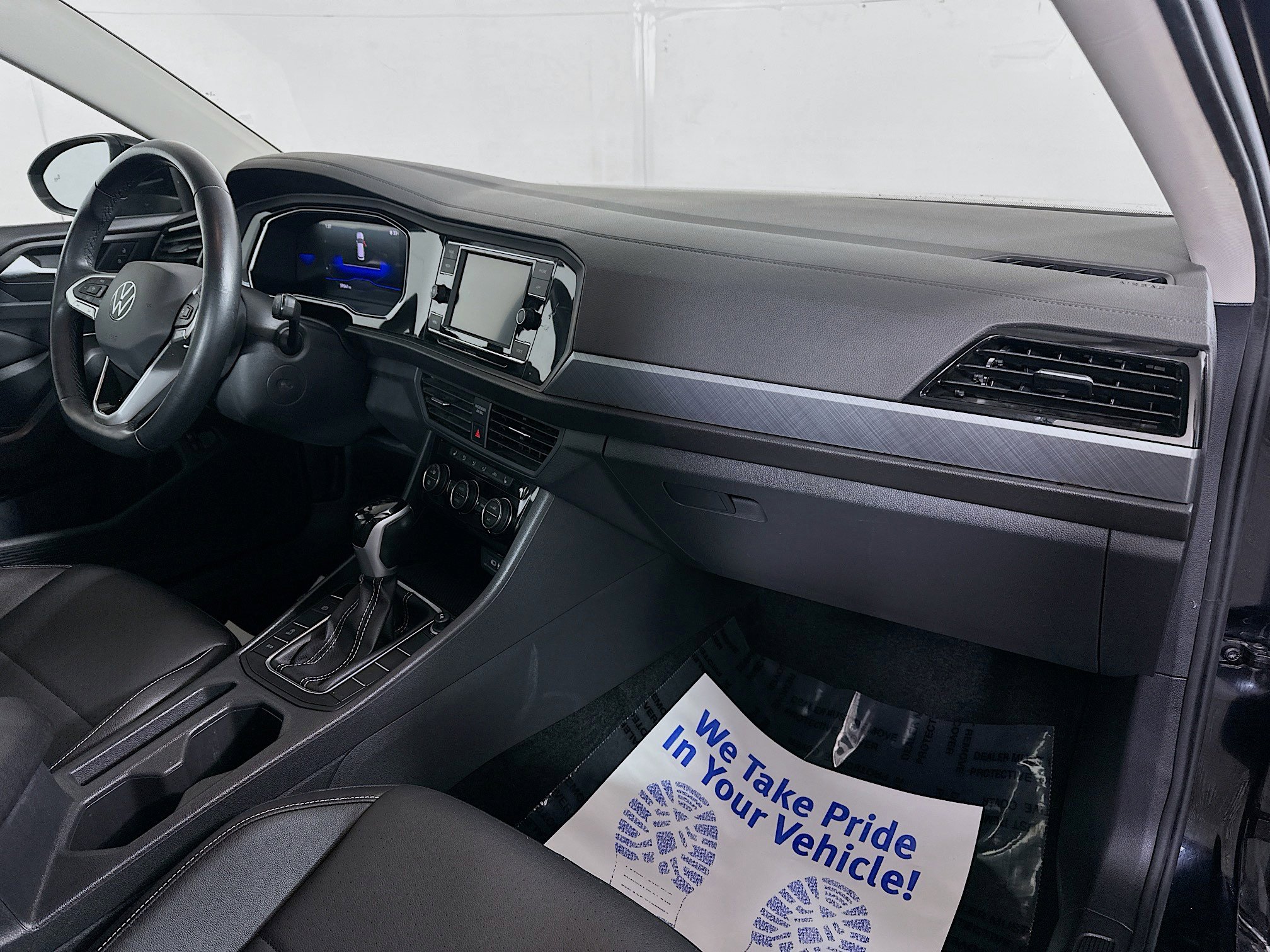 Used 2024 Volkswagen Jetta SE image 26