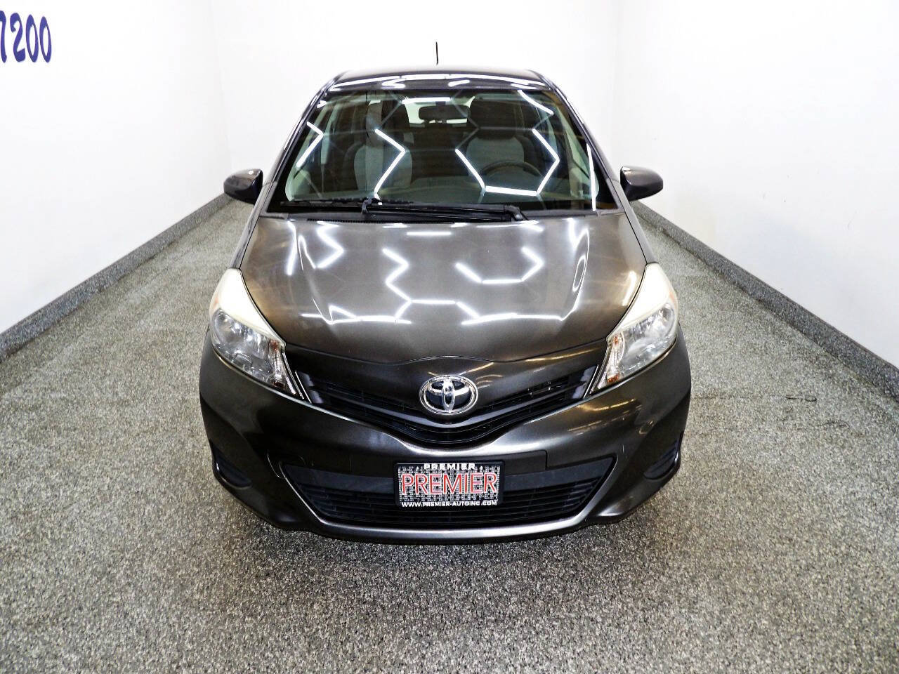 Used 2013 Toyota Yaris LE FWD image 5