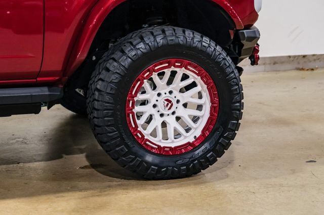 Used 2025 Ford Bronco Heritage Edition AWD/4WD image 30